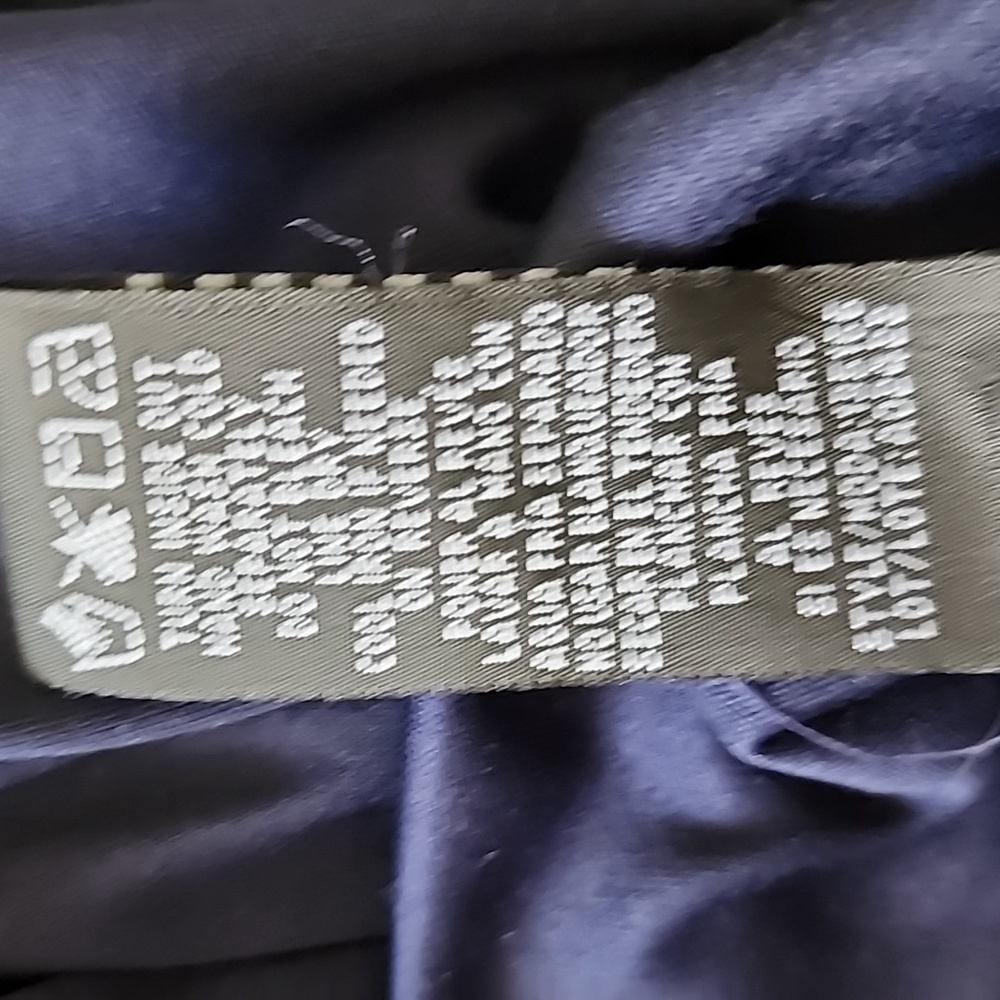 Woman's dress - Picture 10 of 10